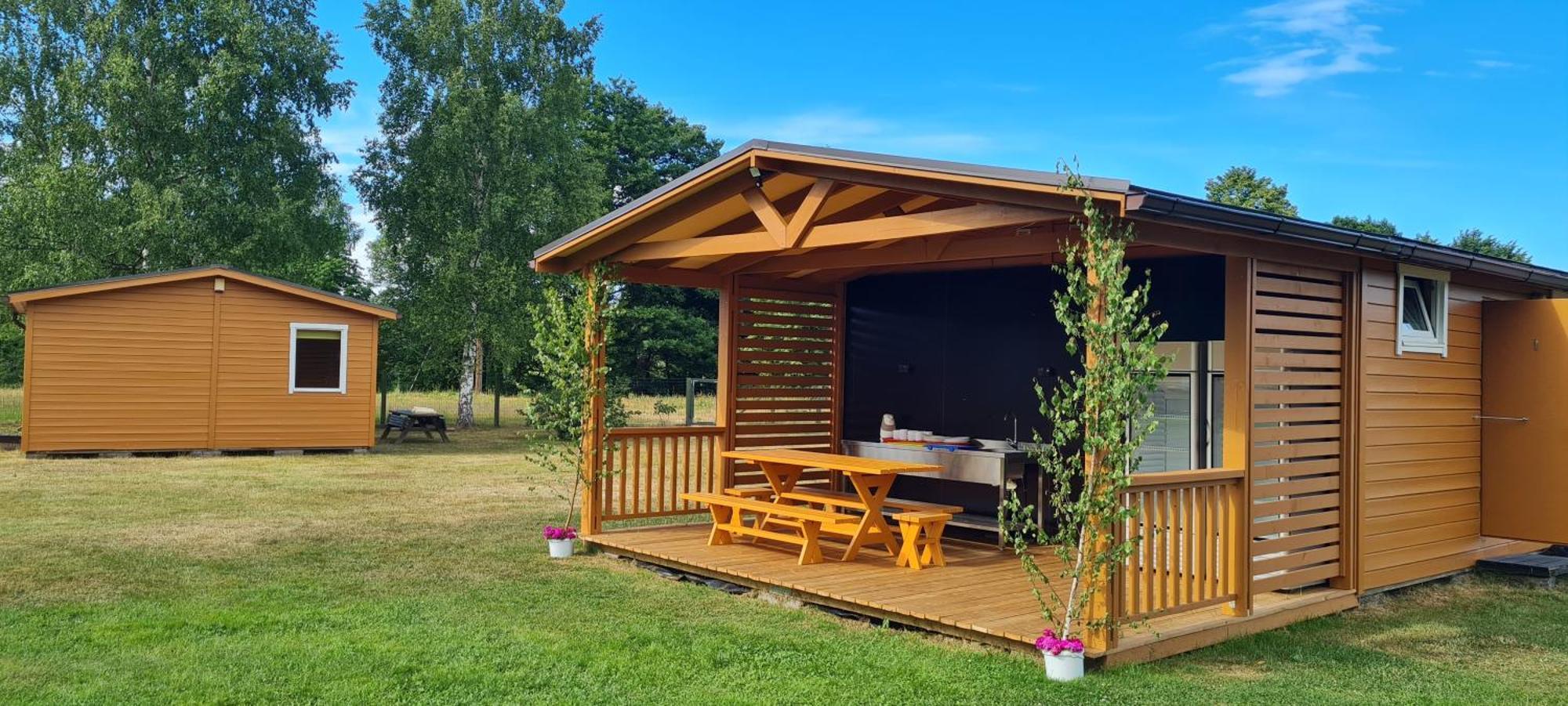 Kempings Stieres Un Majas Virtuve Upesgriva Exterior foto